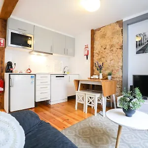  Apartamento Elevador Da Bica By Spoton